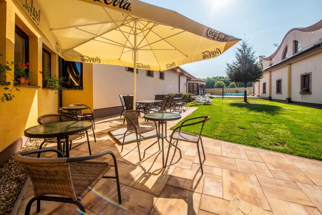 Wellness Hotel Spark Malacky Zewnętrze zdjęcie